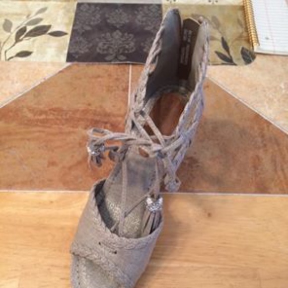 Espadrilles - Picture 5 of 5